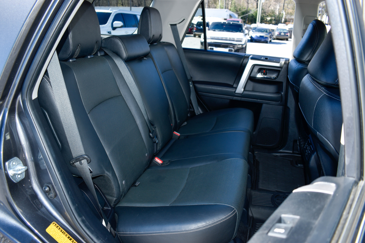 Toyota 4Runner Limited 2WD 2021