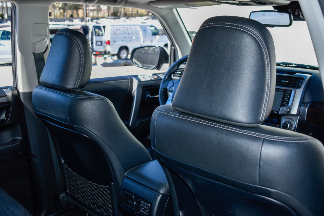 Toyota 4Runner Limited 2WD 2021