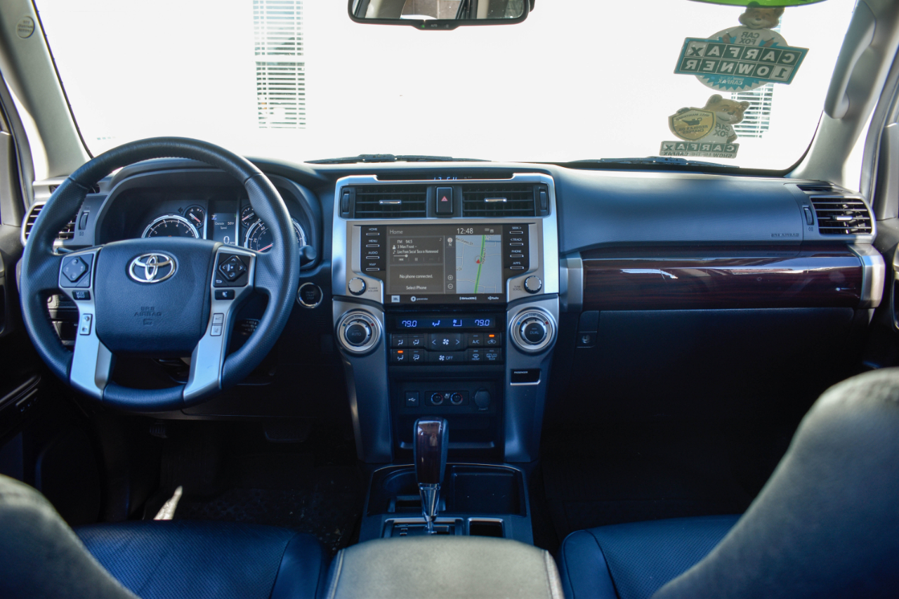 Toyota 4Runner Limited 2WD 2021