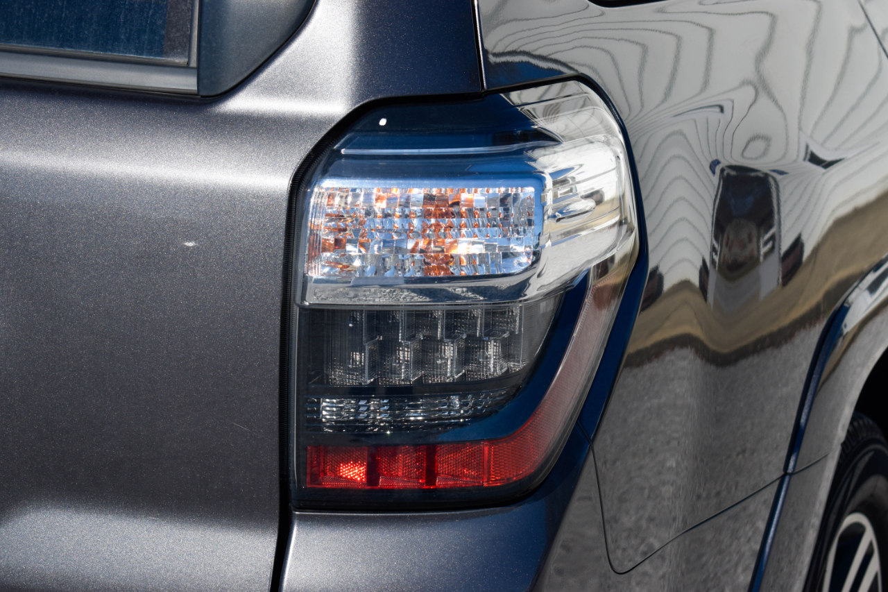 Toyota 4Runner Limited 2WD 2021