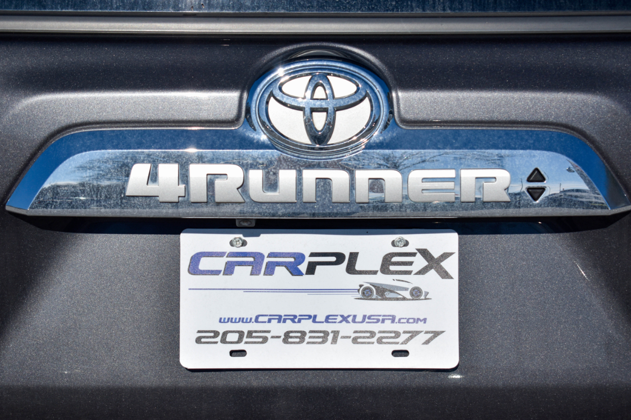 Toyota 4Runner Limited 2WD 2021