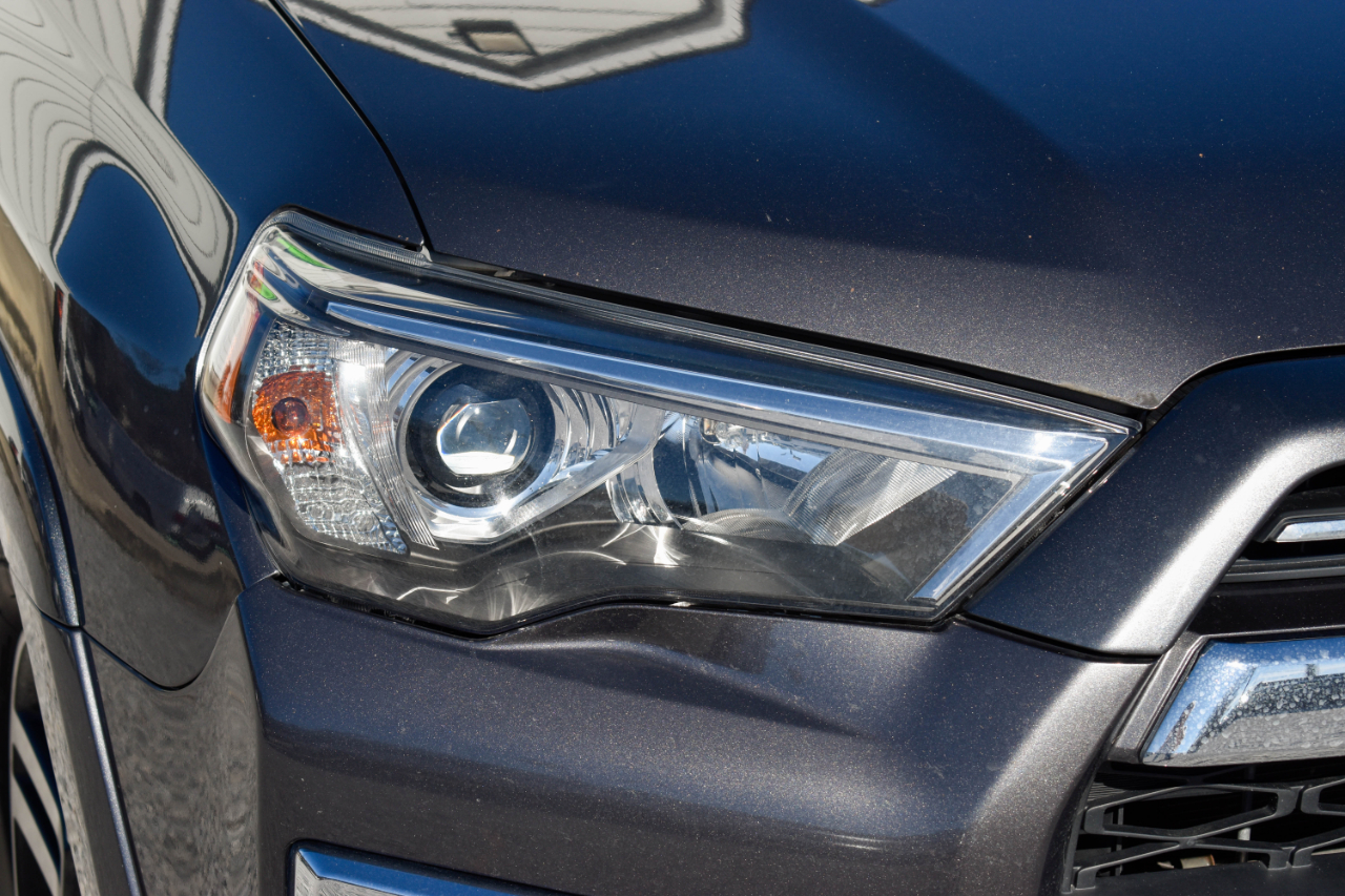 Toyota 4Runner Limited 2WD 2021