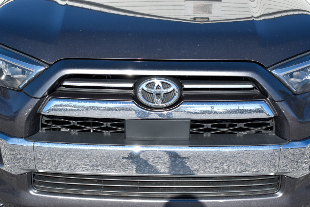 Toyota 4Runner Limited 2WD 2021