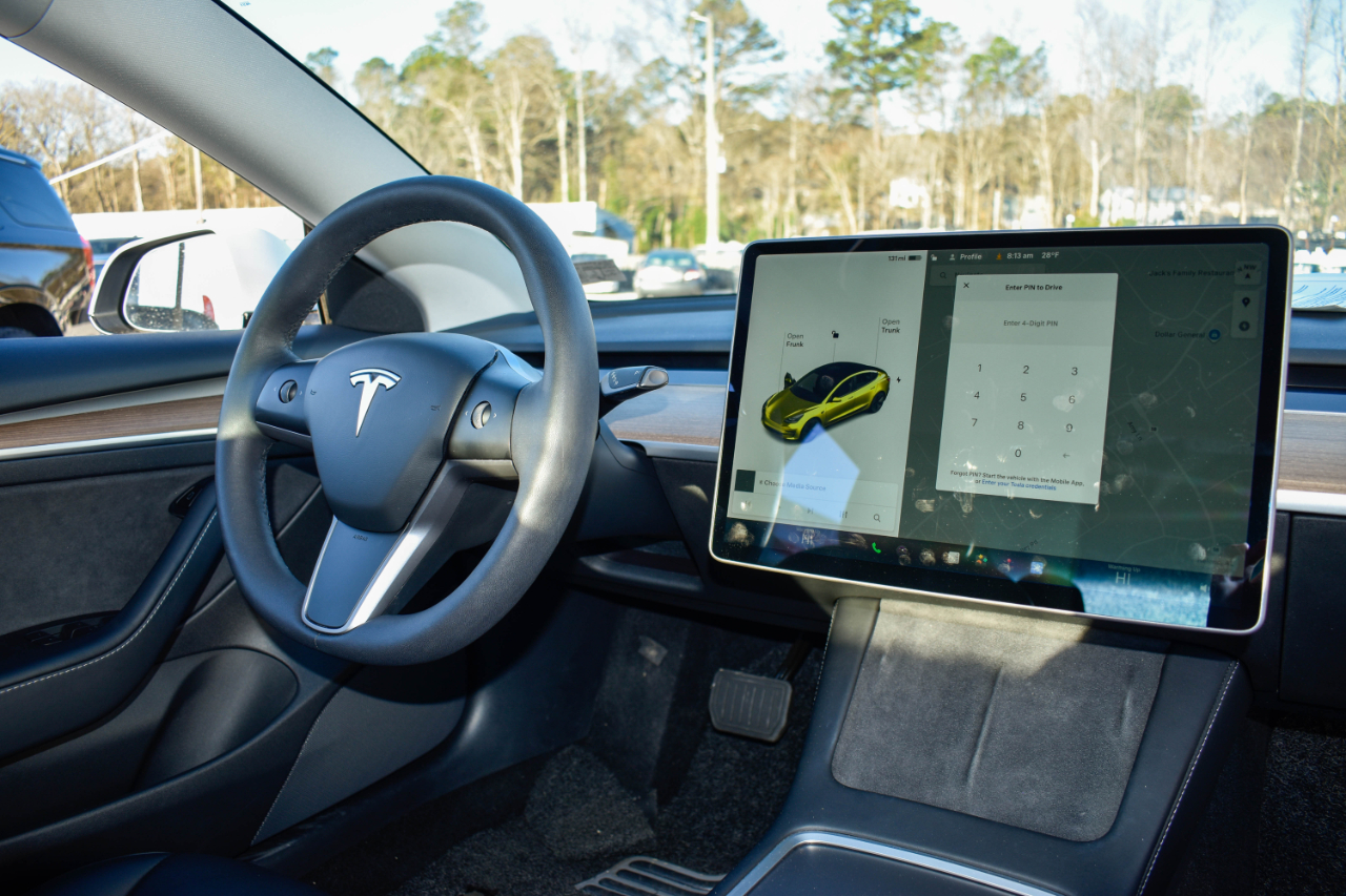 Tesla Model 3 Standard Range Plus 2021