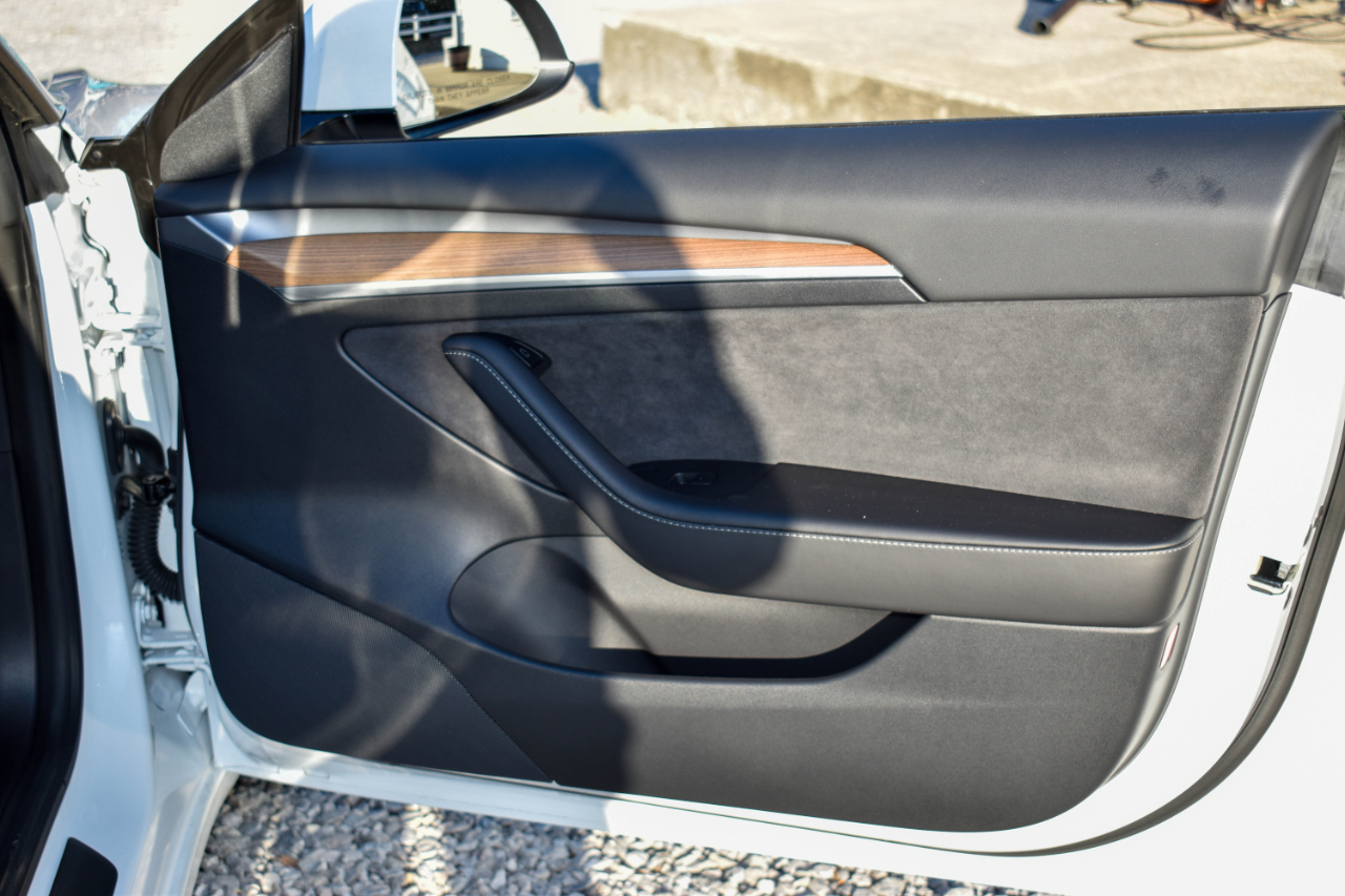 Tesla Model 3 Standard Range Plus 2021