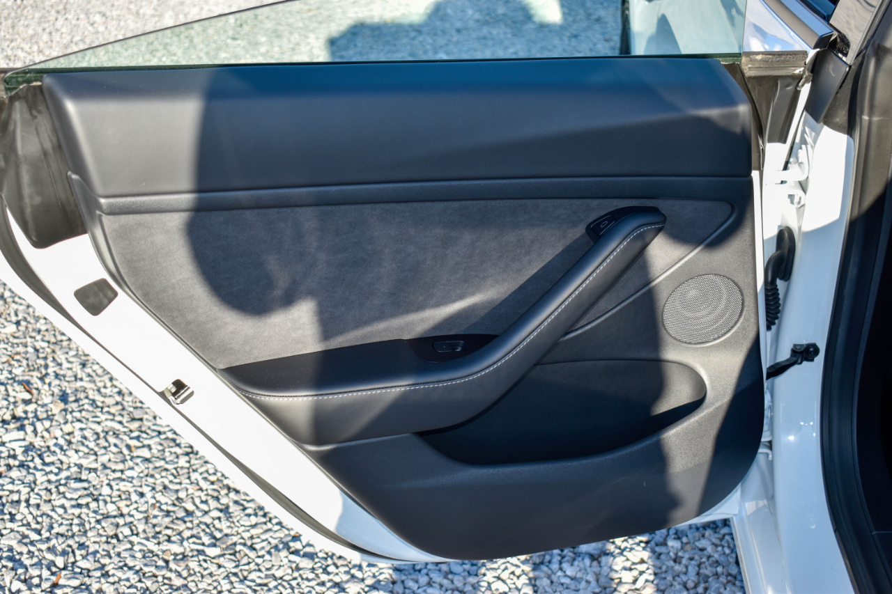 Tesla Model 3 Standard Range Plus 2021