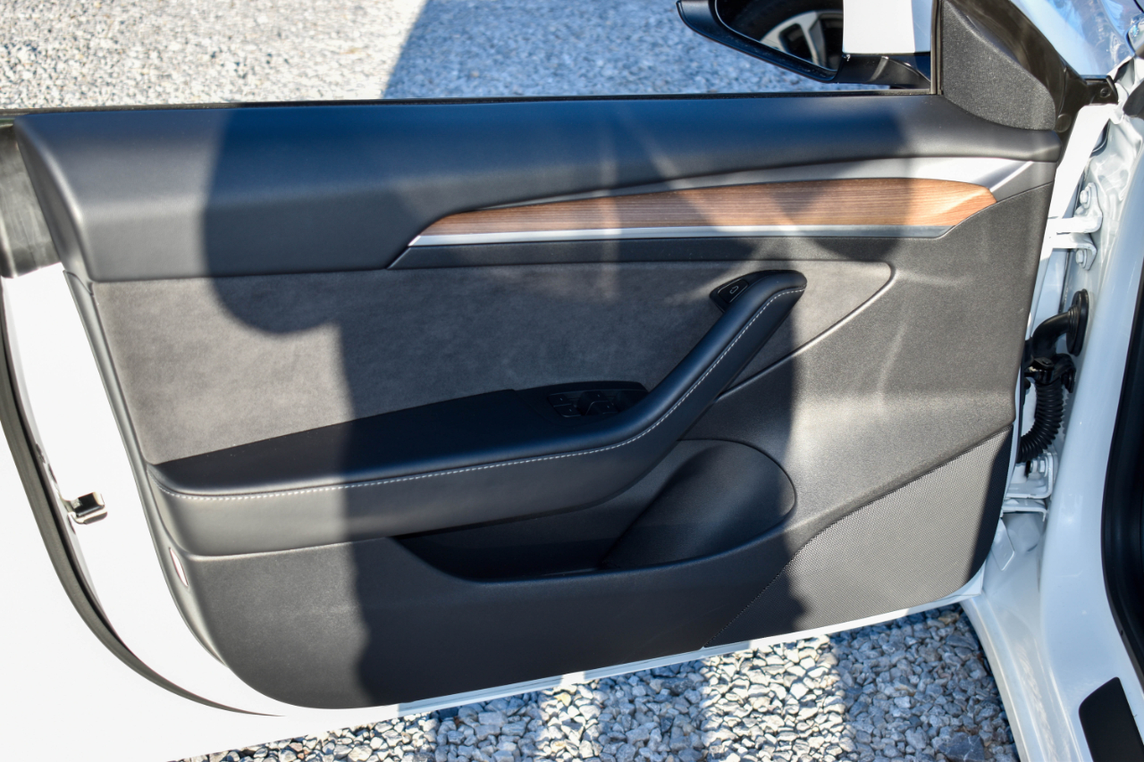 Tesla Model 3 Standard Range Plus 2021