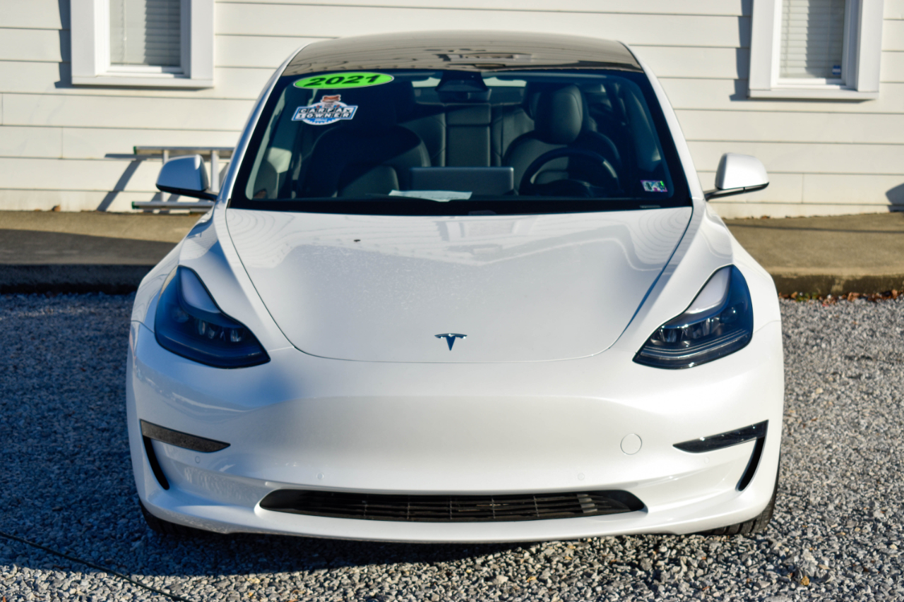 2021 Tesla Model 3 Base's photo