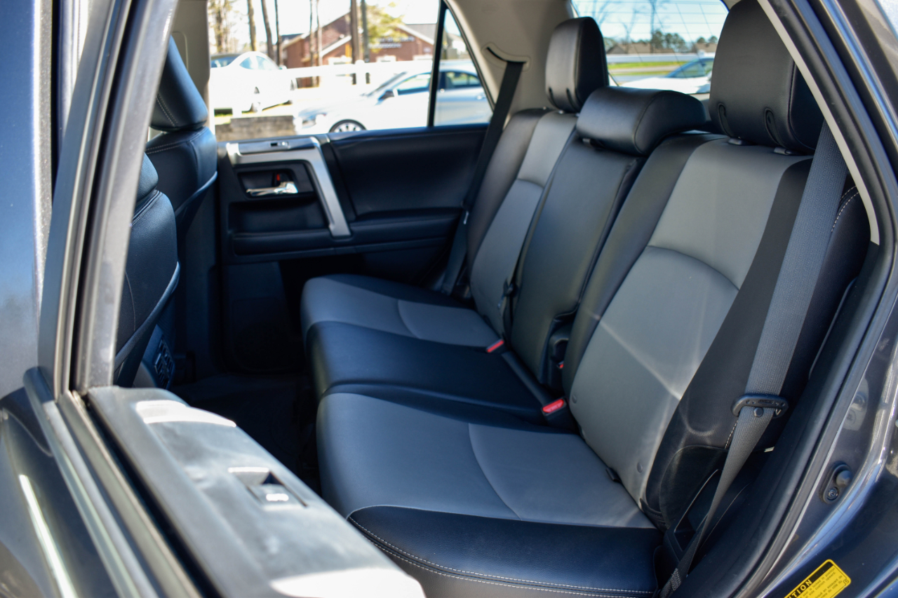 Toyota 4Runner SR5 4WD 2018