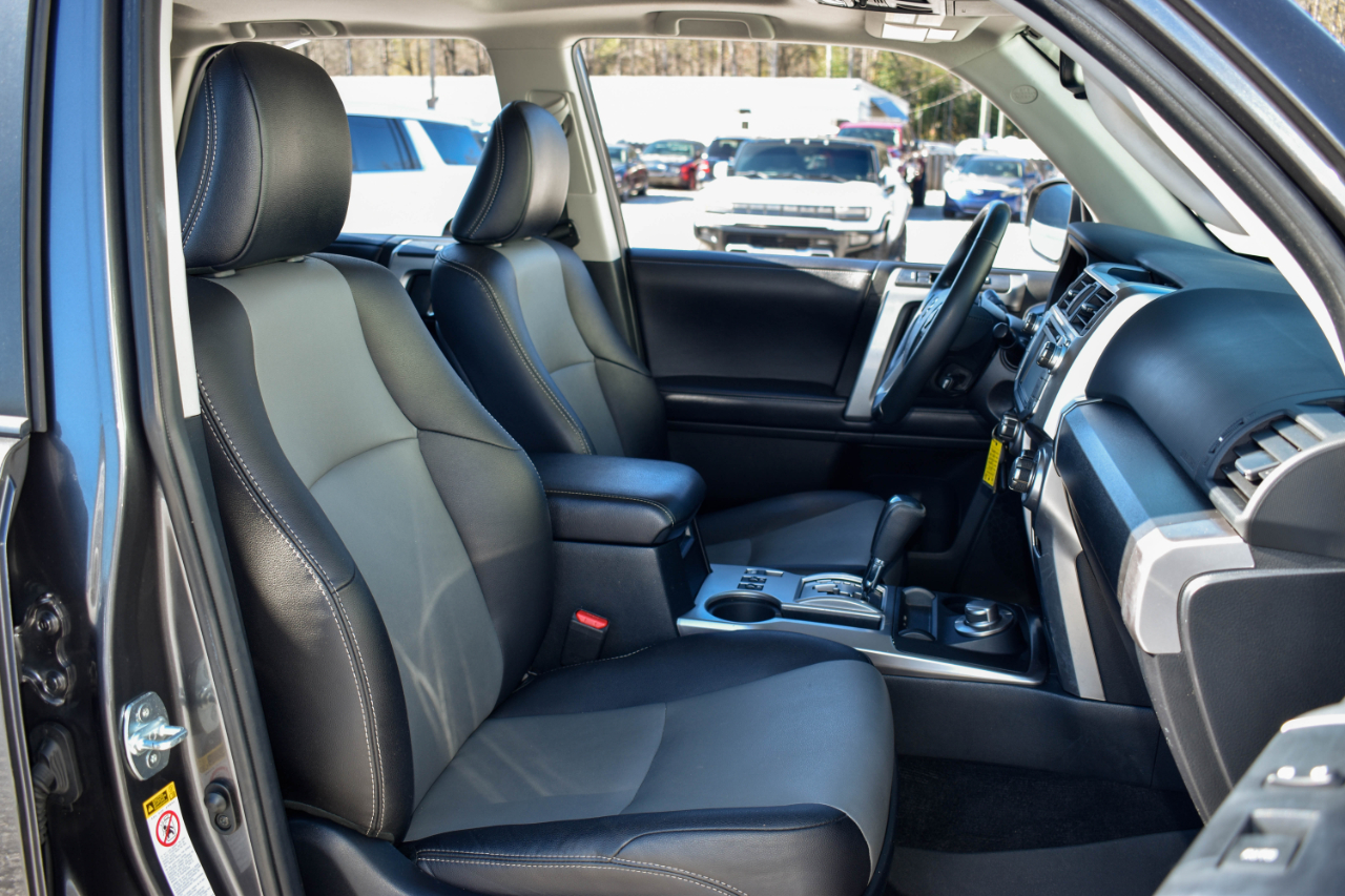 Toyota 4Runner SR5 4WD 2018