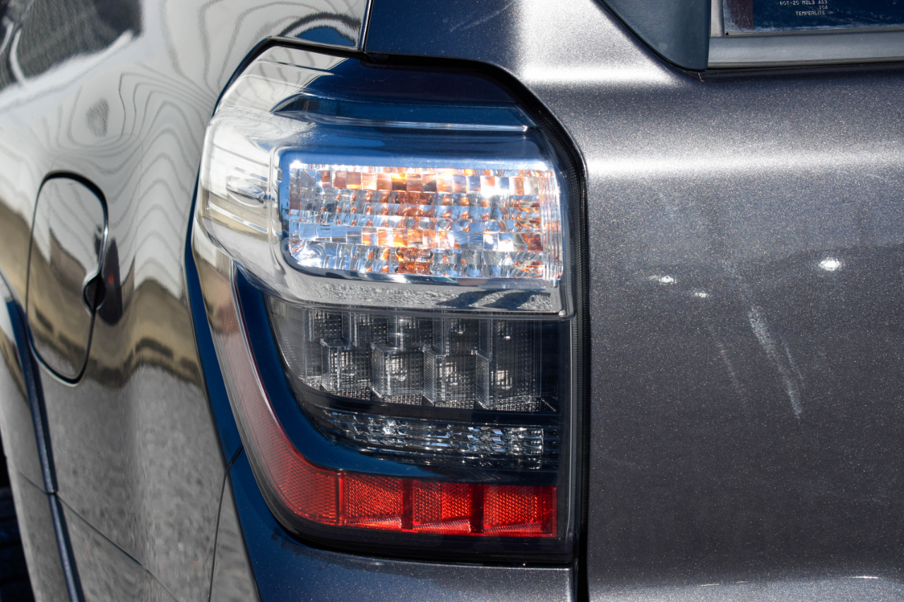 Toyota 4Runner SR5 4WD 2018