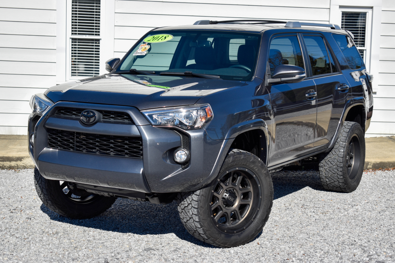 Toyota 4Runner SR5 4WD 2018