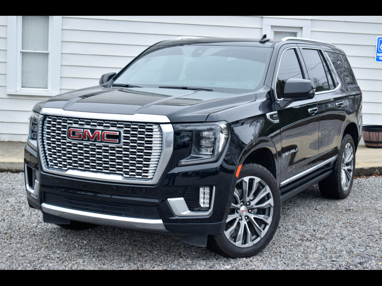 2021 GMC Yukon Denali 4WD