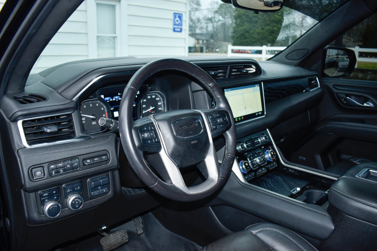 GMC Yukon Denali 4WD 2021