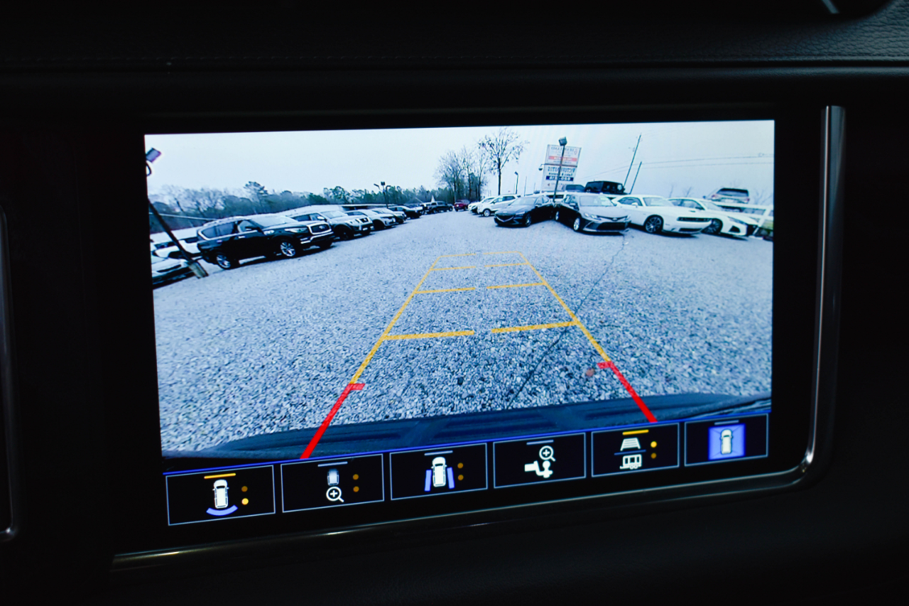 GMC Yukon Denali 4WD 2021