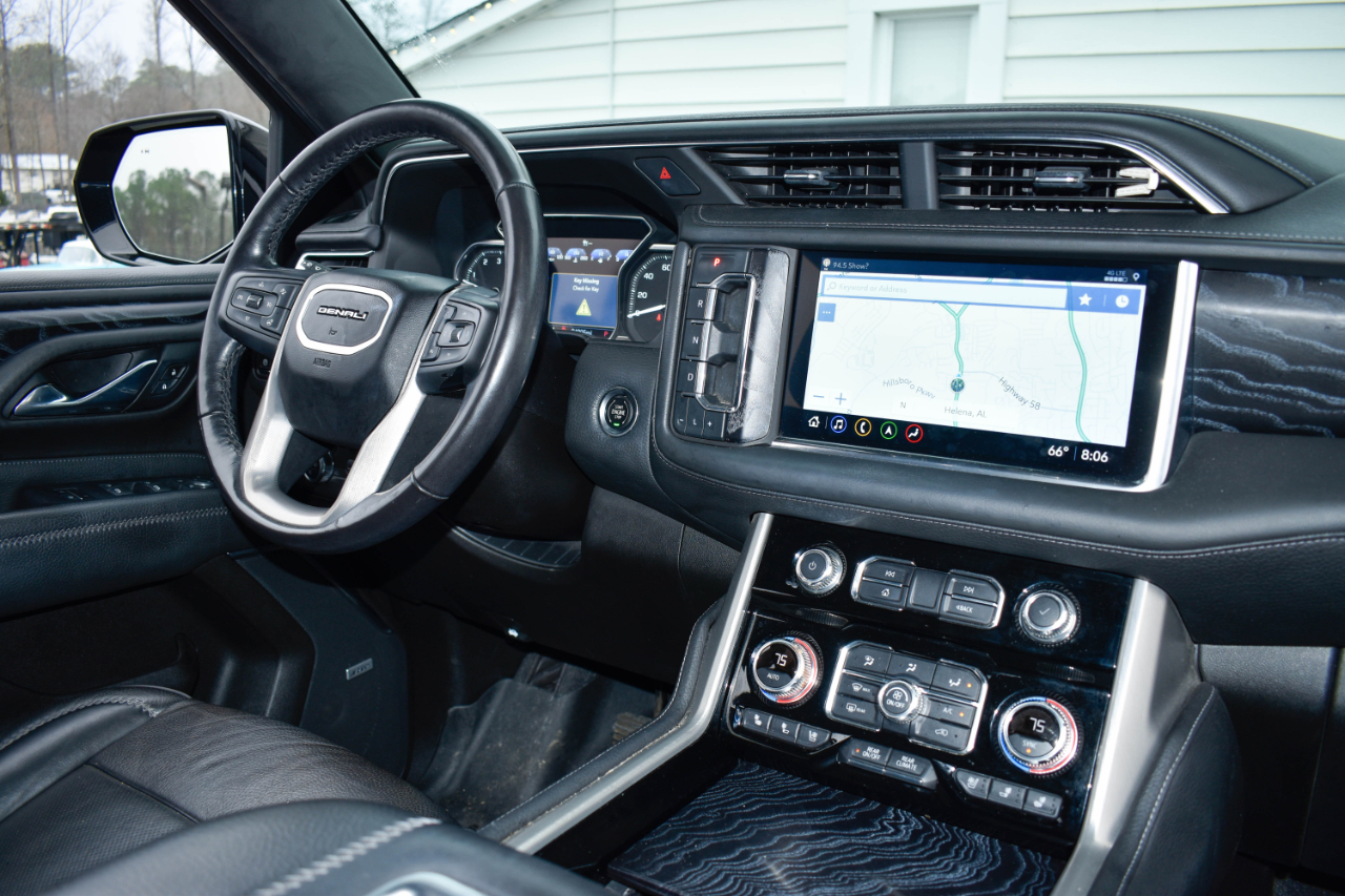 GMC Yukon Denali 4WD 2021