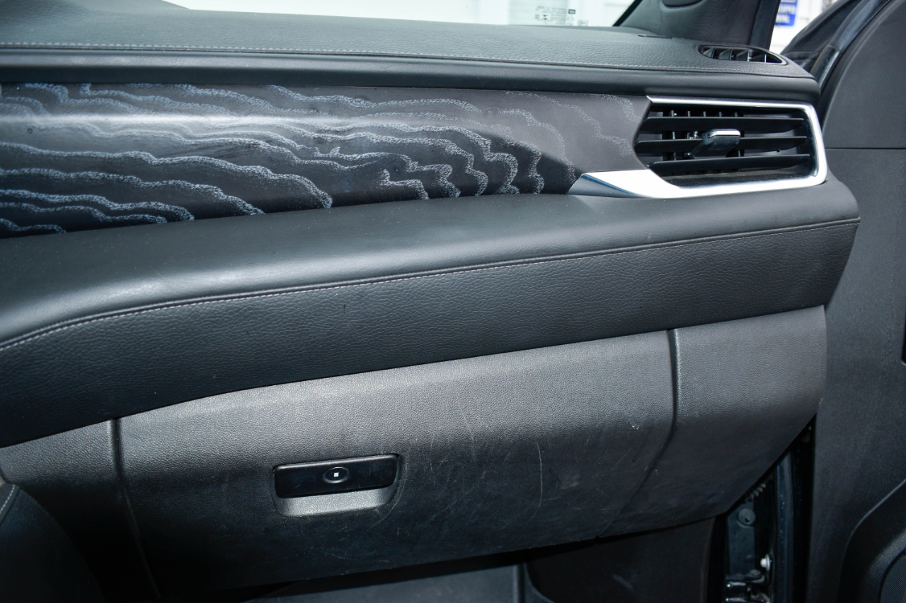 GMC Yukon Denali 4WD 2021