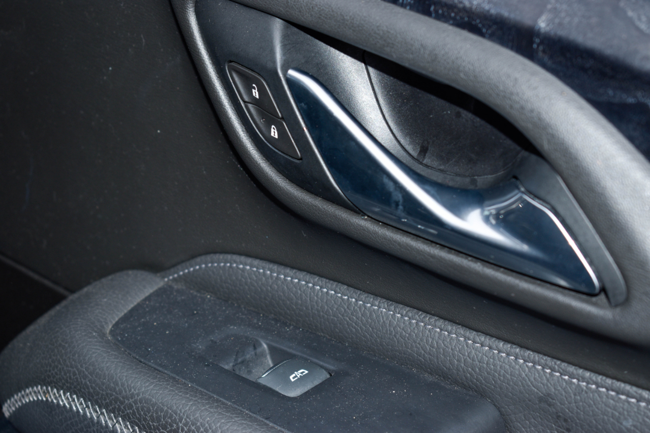 GMC Yukon Denali 4WD 2021