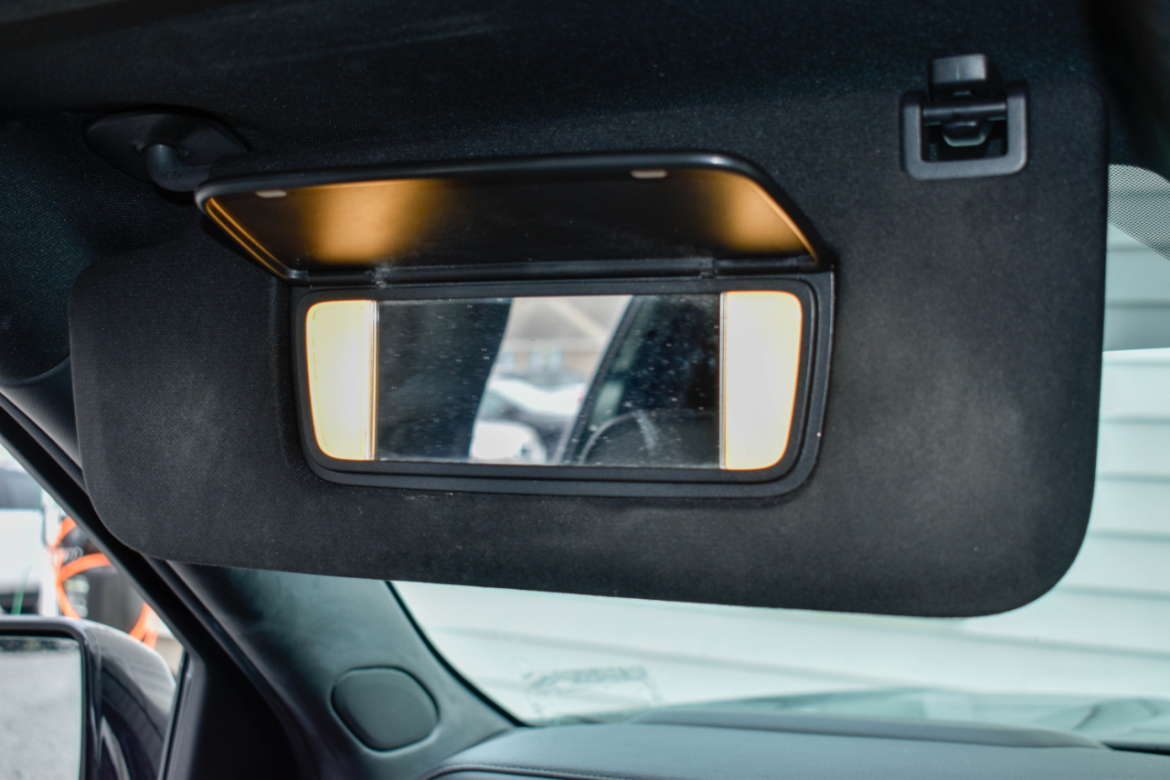 GMC Yukon Denali 4WD 2021