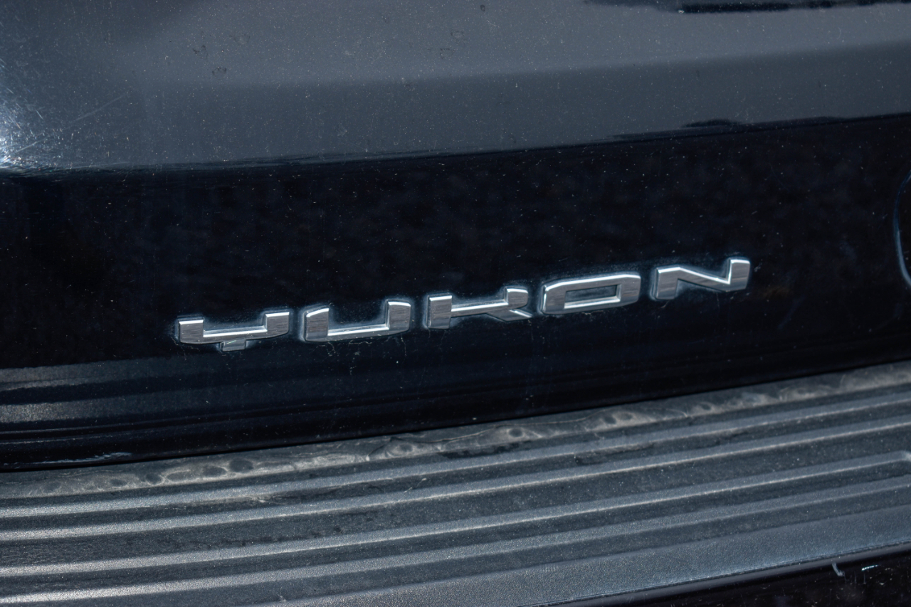 GMC Yukon Denali 4WD 2021