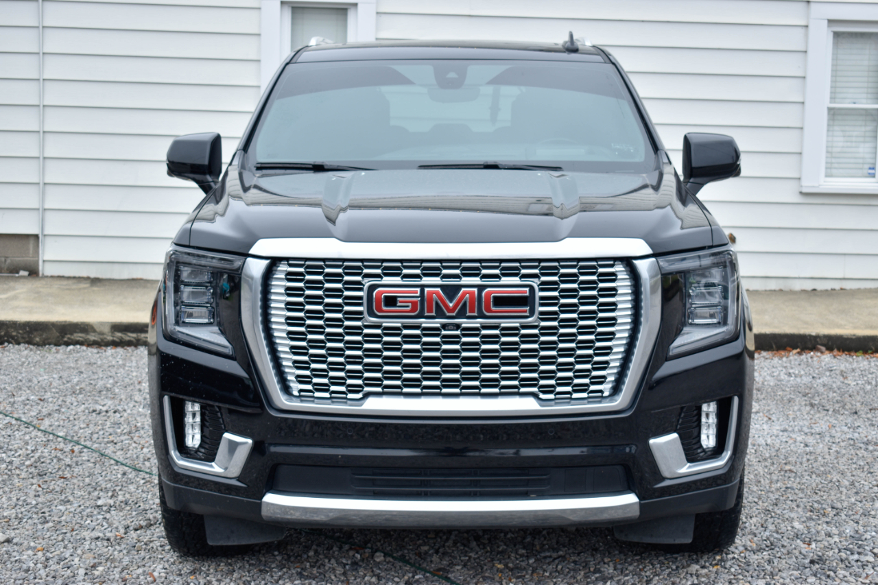 GMC Yukon Denali 4WD 2021