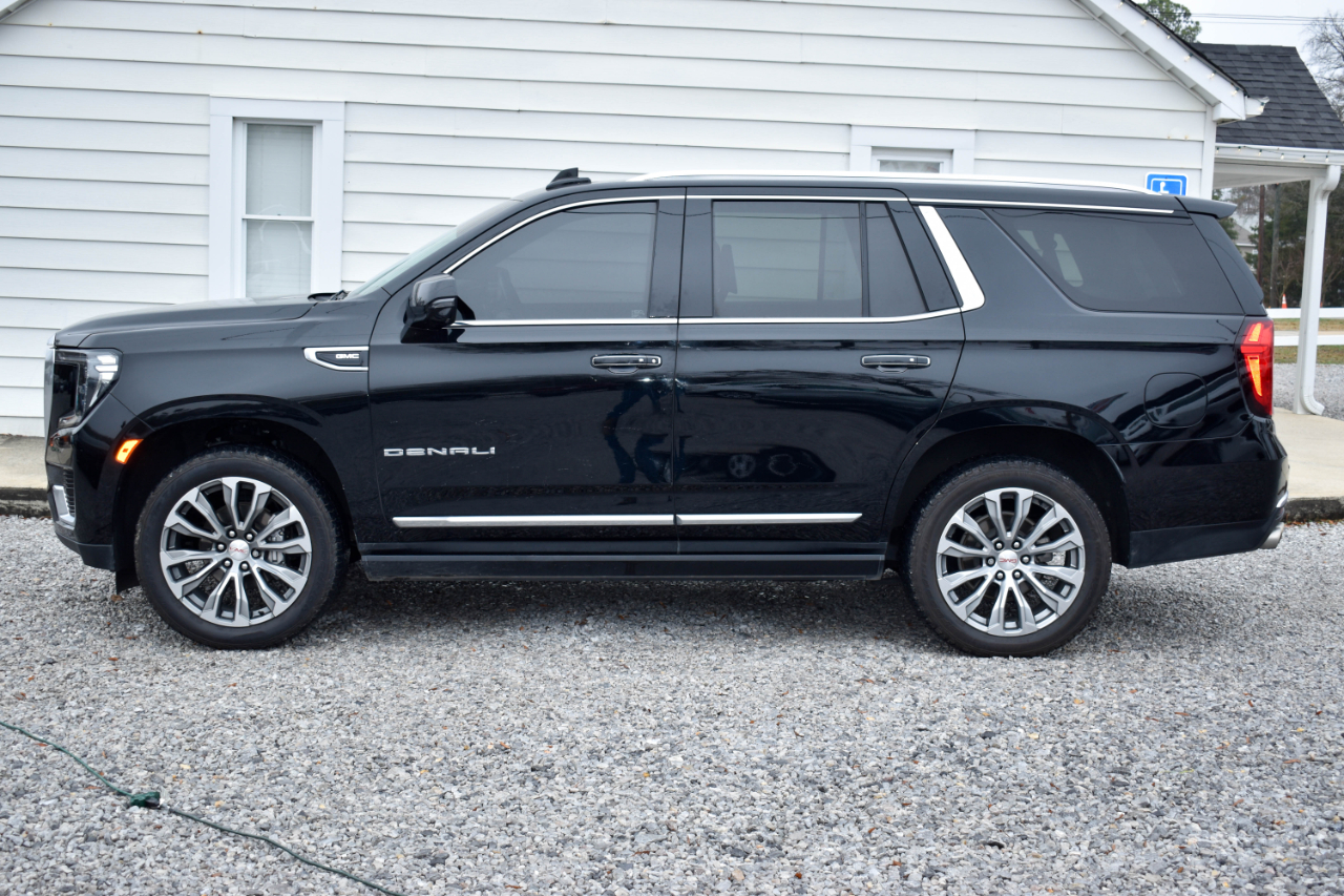 GMC Yukon Denali 4WD 2021