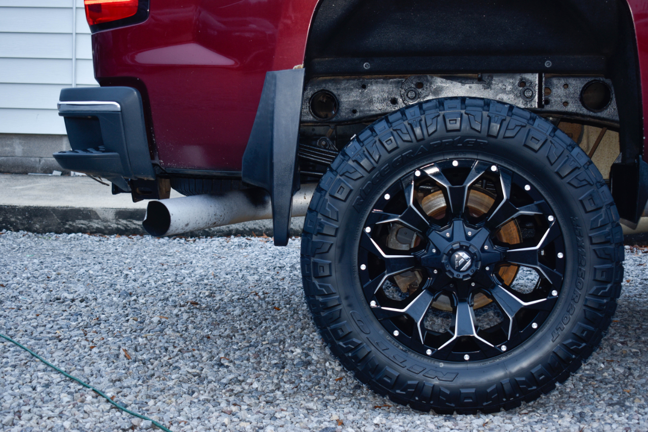 Chevrolet Silverado 2500HD LTZ Crew Cab 4WD 2016