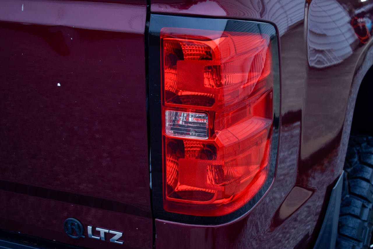 Chevrolet Silverado 2500HD LTZ Crew Cab 4WD 2016