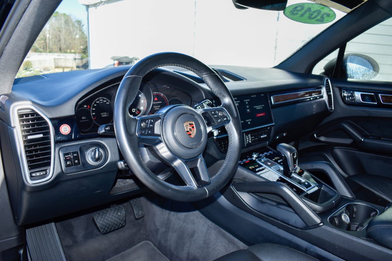Porsche Cayenne Base 2019