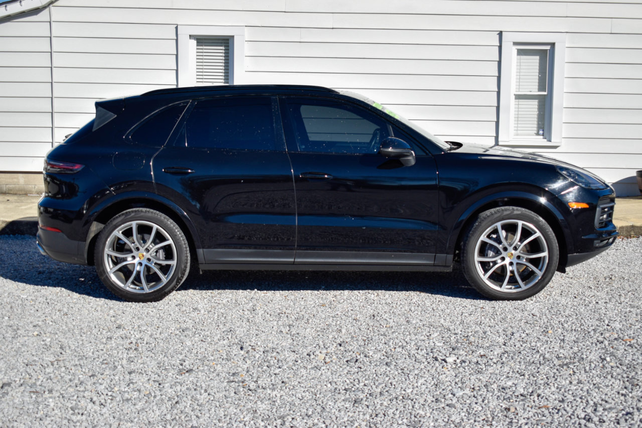 Porsche Cayenne Base 2019