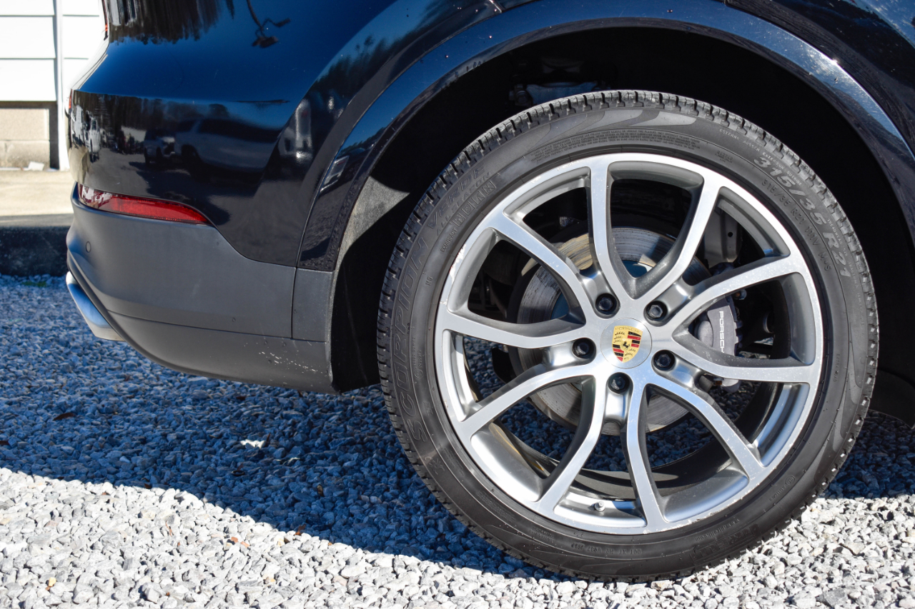 Porsche Cayenne Base 2019