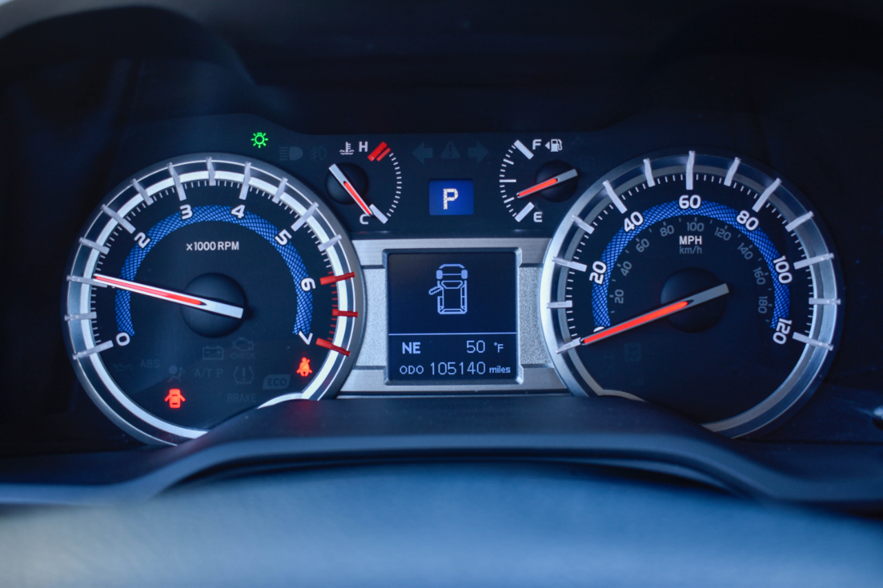 Toyota 4Runner SR5 2WD 2016