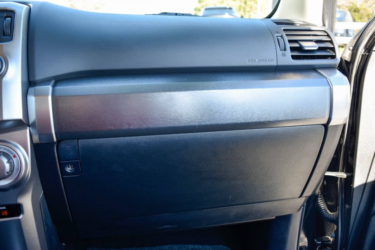 Toyota 4Runner SR5 2WD 2016