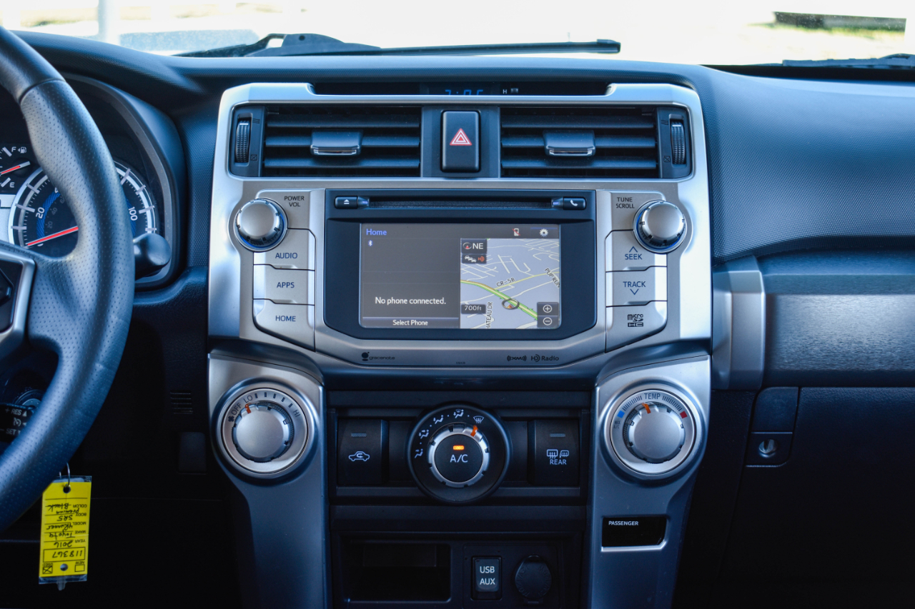 Toyota 4Runner SR5 2WD 2016