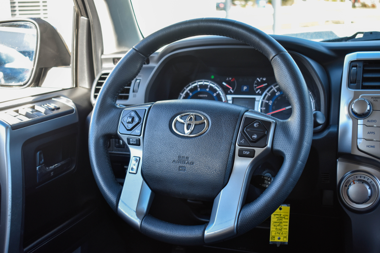 Toyota 4Runner SR5 2WD 2016