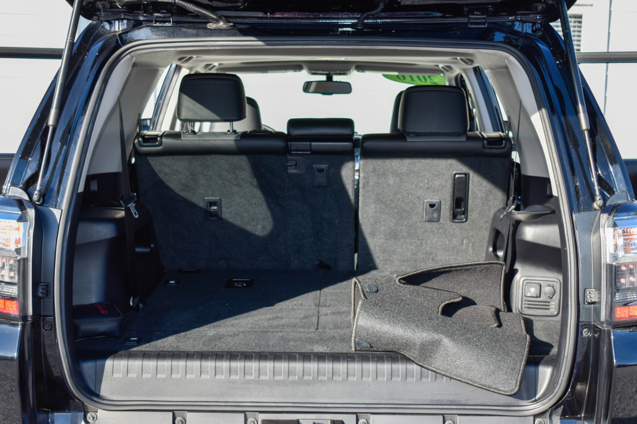 Toyota 4Runner SR5 2WD 2016