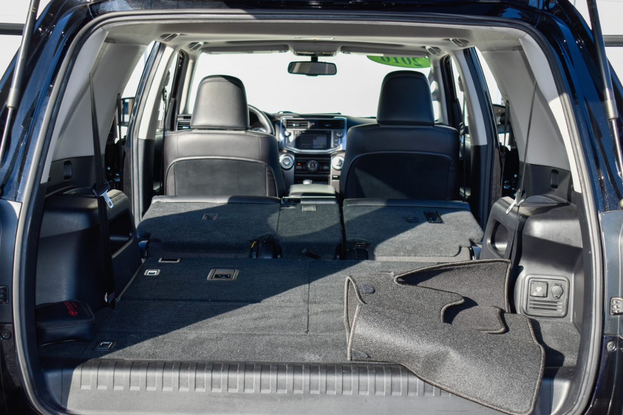 Toyota 4Runner SR5 2WD 2016