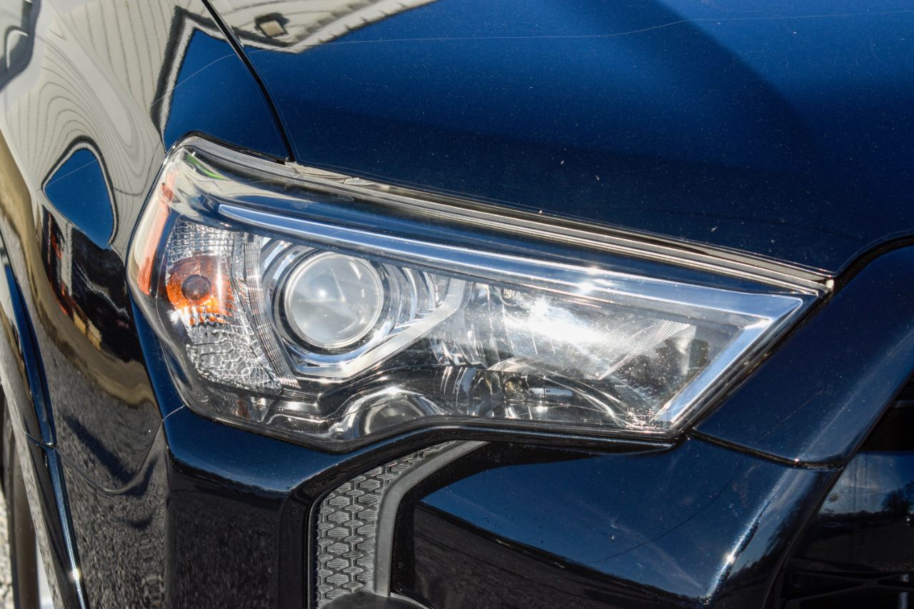 Toyota 4Runner SR5 2WD 2016