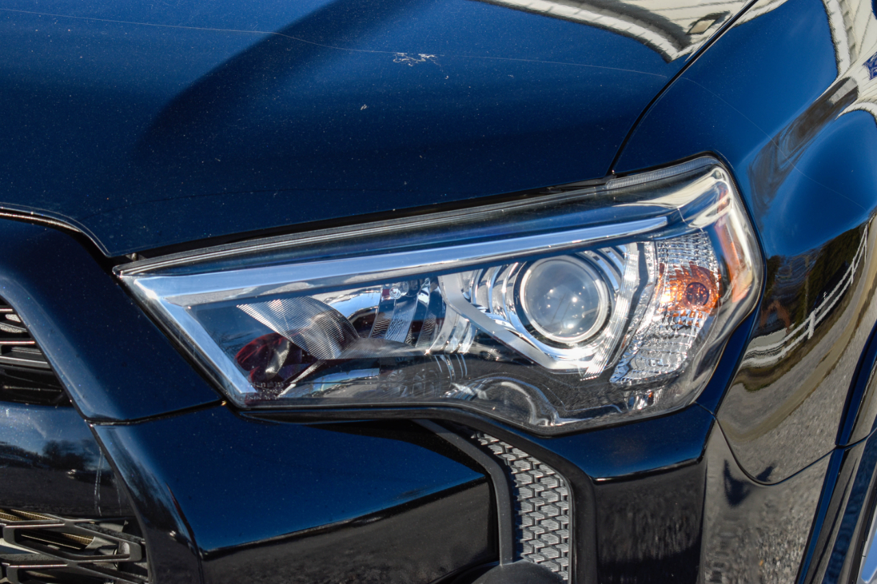 Toyota 4Runner SR5 2WD 2016