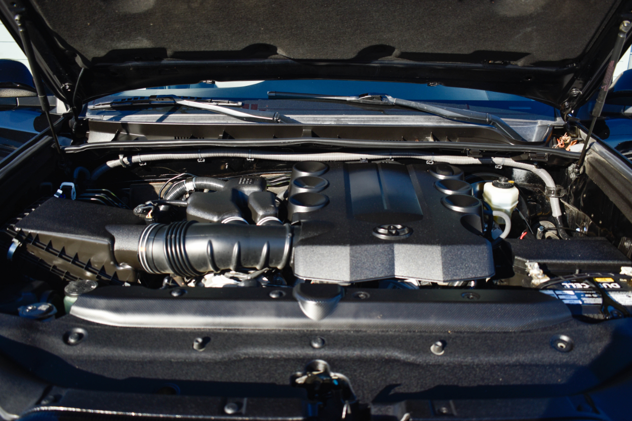 Toyota 4Runner SR5 2WD 2016