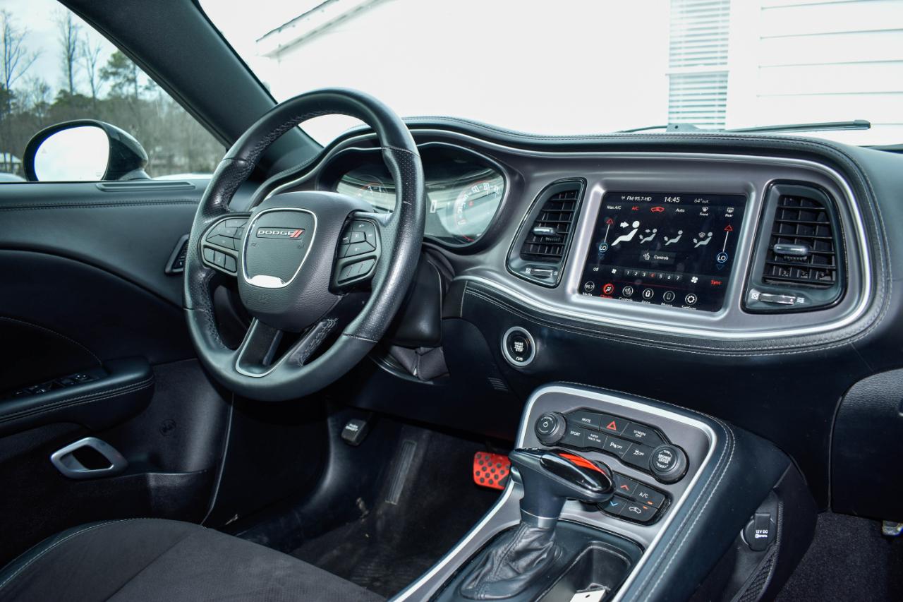 Dodge Challenger GT 2022