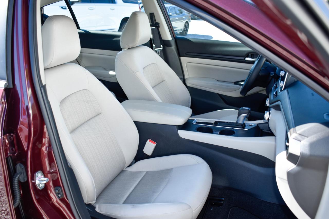 Nissan Altima 2.5 SV 2025