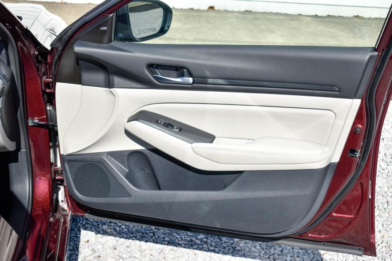 Nissan Altima 2.5 SV 2025