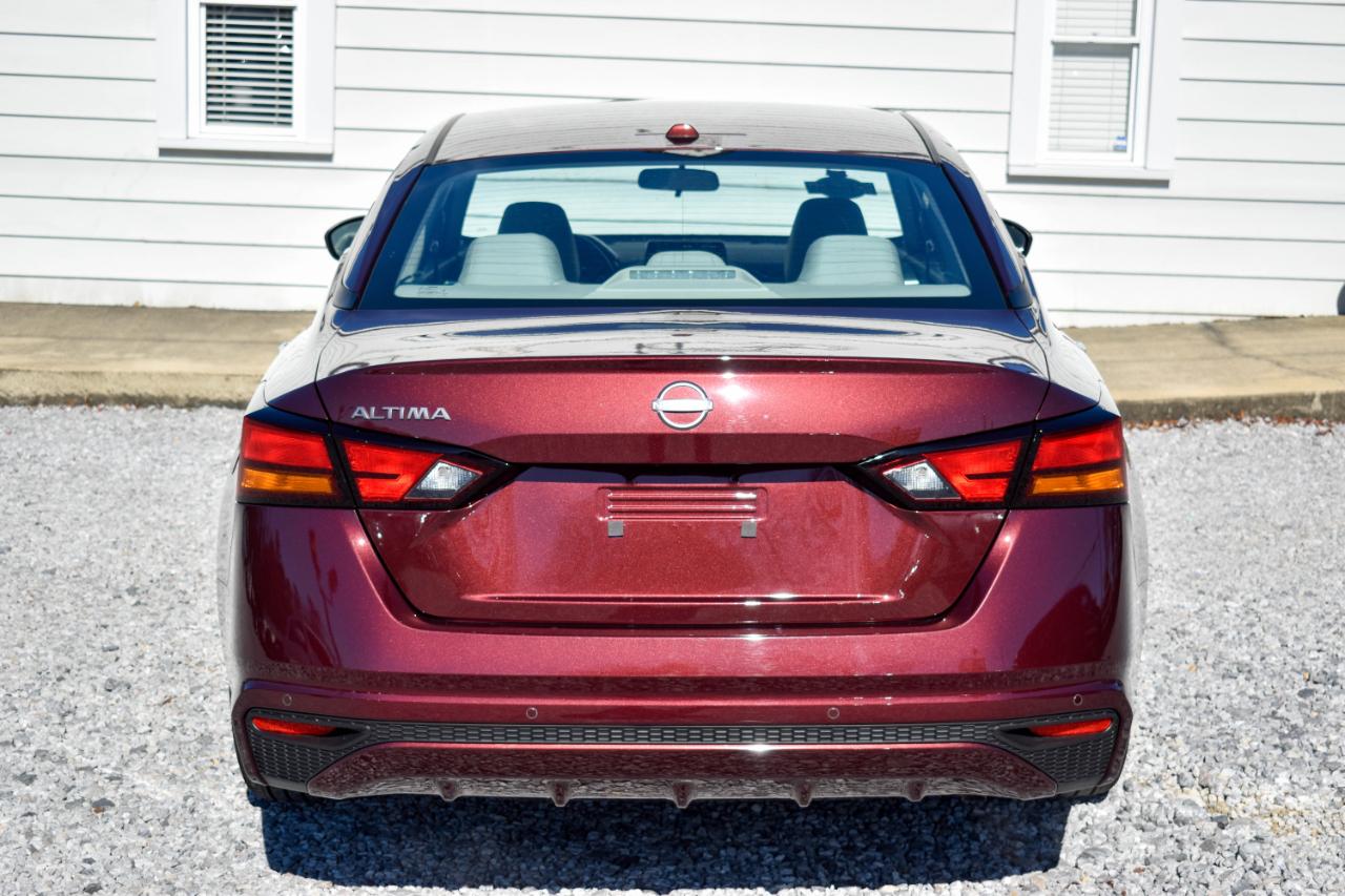 Nissan Altima 2.5 SV 2025