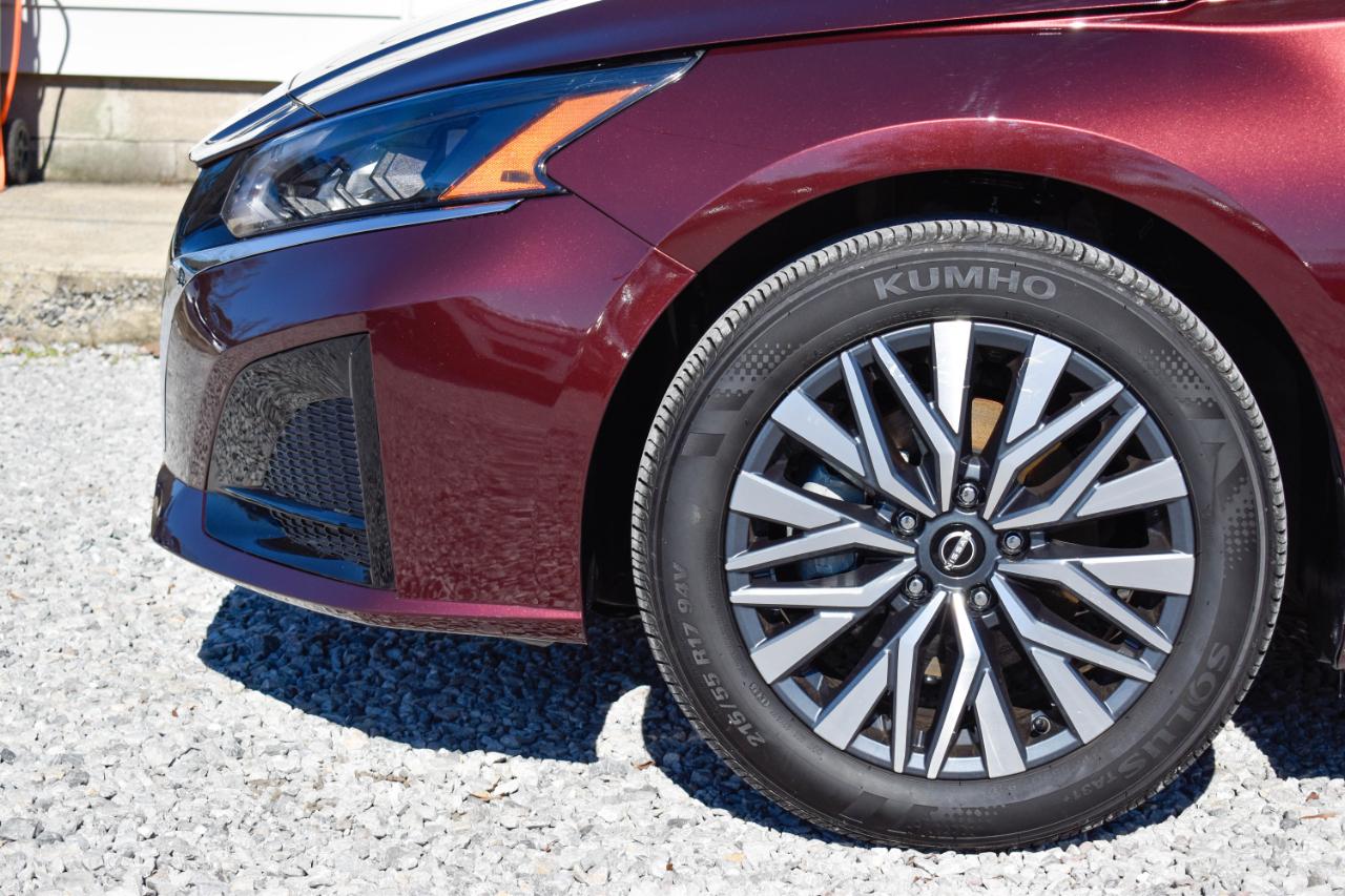 Nissan Altima 2.5 SV 2025