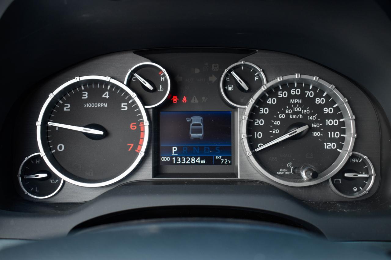 Toyota Tundra Platinum CrewMax 5.7L 4WD 2017