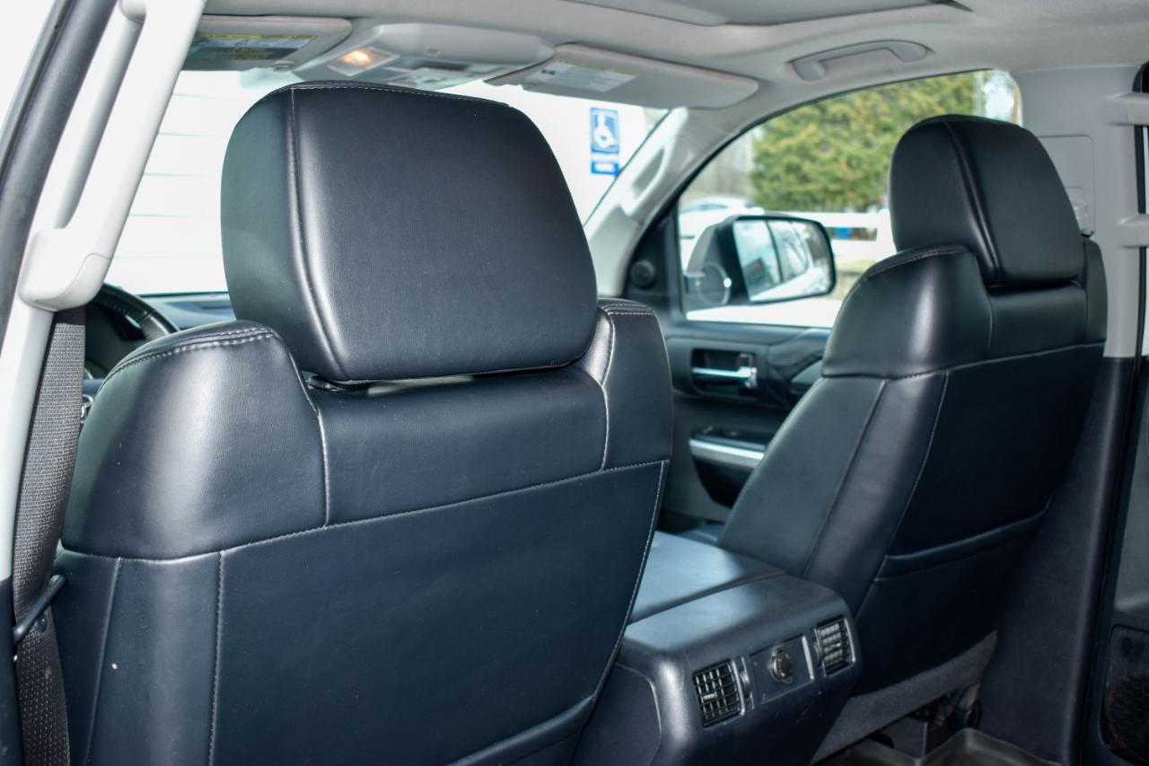 Toyota Tundra Platinum CrewMax 5.7L 4WD 2017