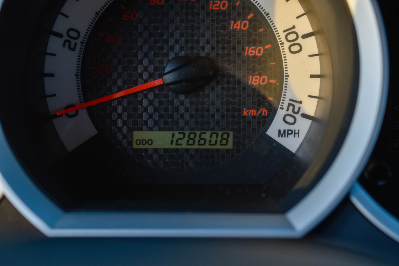 Toyota Tacoma PreRunner Double Cab V6 5AT 2WD 2014