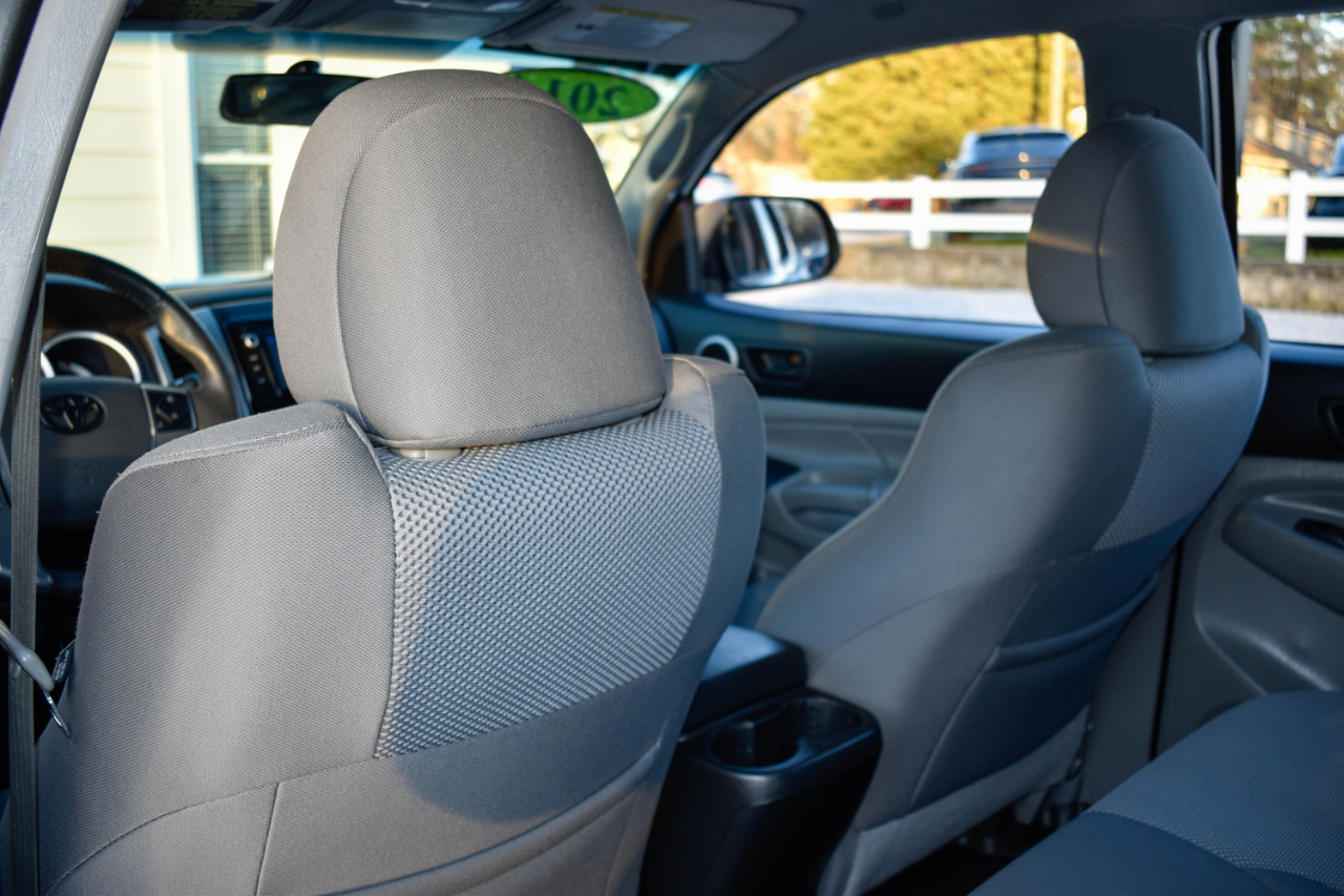 Toyota Tacoma PreRunner Double Cab V6 5AT 2WD 2014