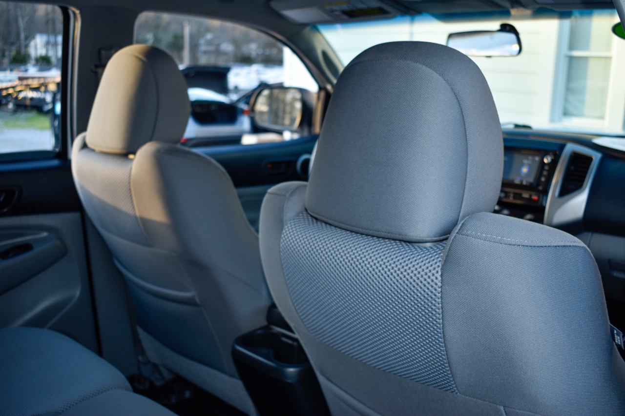 Toyota Tacoma PreRunner Double Cab V6 5AT 2WD 2014